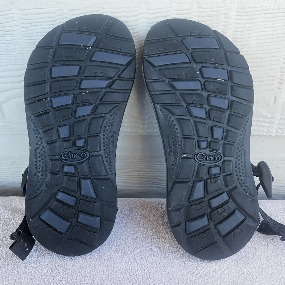 Chaco ecotread hiking